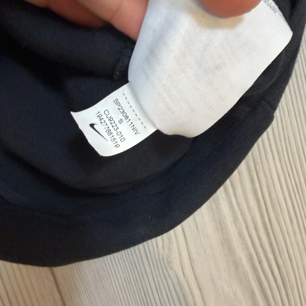 Nike‎ Tech Fleece Sweatshirt Hoodie Boys Size Small Black Standard Fit CU9223